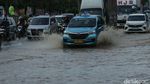 Kondisi Banjir di Jalan Ahmad Yani Bekasi Mulai Surut, Lalin Macet
