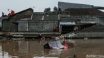 Kondisi Terkini Banjir di PGP Bekasi, Warga Menunggu Dievakuasi