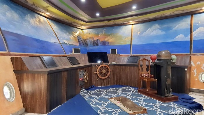 masjid kapal pesiar mojokerto