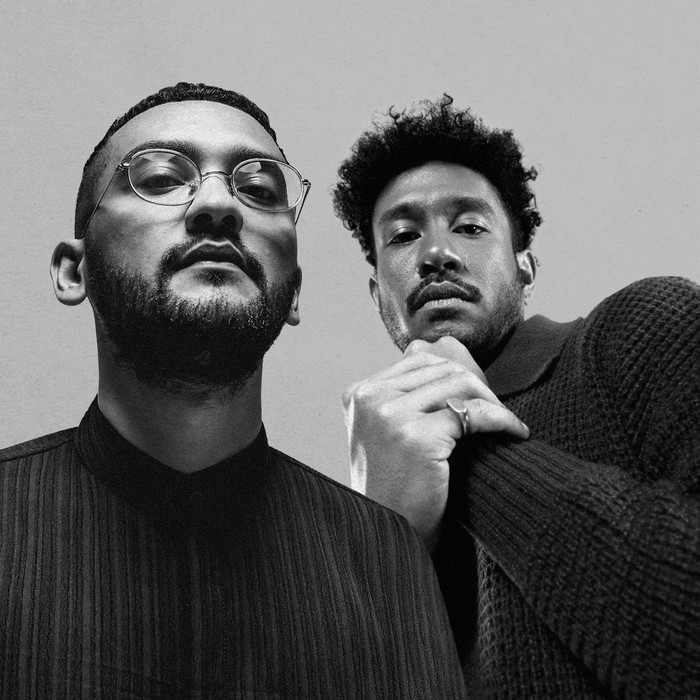 Matter Mos Rapper Matter Mos merilis single Sujud bersama Teddy Adhitya, membahas hubungan spiritual dan refleksi diri.
