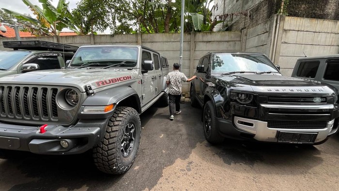 Mobil Japto yang disita KPK (Rumondang/detikcom)