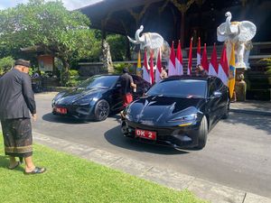 Koster-Giri Pakai Mobil Listrik Seharga Rp 600 Juta untuk Kendaraan Dinas