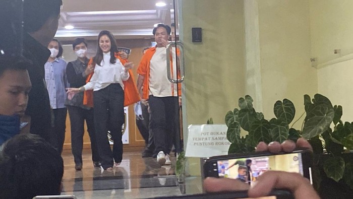 Nikita Mirzani ditahan Polda Metro Jaya, Selasa (4/3/2025)
