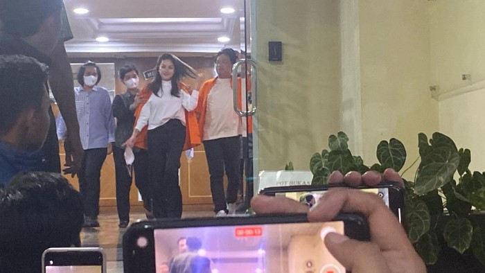 Nikita Mirzani ditahan Polda Metro Jaya, Selasa (4/3/2025)