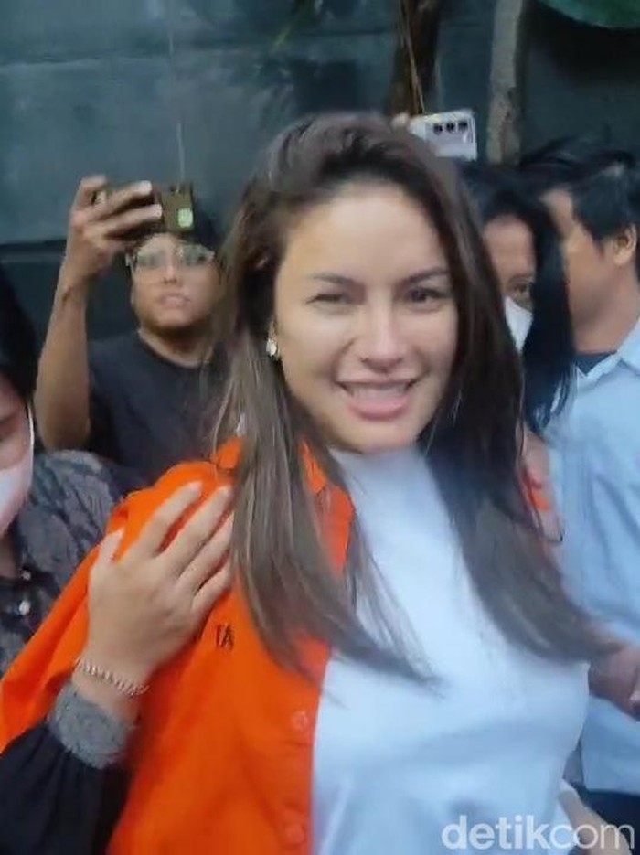 nikita mirzani nikita mirzani