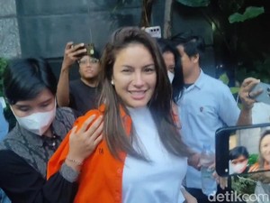 Menanti Kejelasan Kasus Nikita Mirzani Vs Reza Gladys