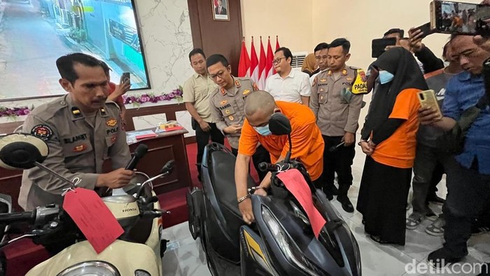 Pasutri pencuri motor di Kota Mojokerto.