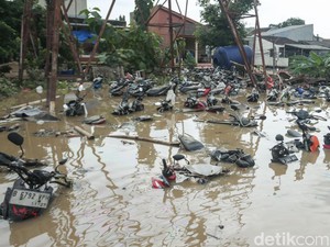 Pertolongan Pertama Motor yang Terendam Banjir, Jangan Sekali-kali Lakukan Ini!