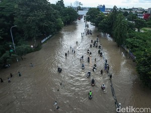 Banjir Jabodetabek Ingatkan Warga Memori Horor Banjir 2020