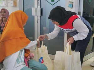Cegah Stunting, Pertamina Patra Niaga Sumbagsel Salurkan 350 Paket PMT