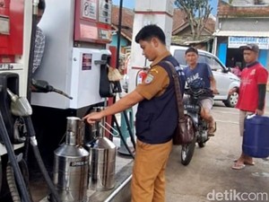 Cegah Kecurangan Saat Ramadan, Petugas Cek Alat Ukur SPBU di Ciamis