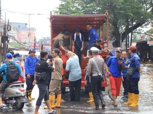 Kota Tangerang Banjir, Paling Parah di Ciledug Indah