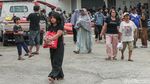 Kawasan PGP Bekasi Banjir, Warga Ngungsi di Posko Pengungsian BNPB