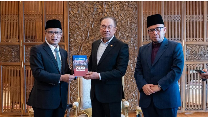 PM Anwar Ibrahim bertemu dengan Ketum Muhammadiyah Haedar Nashir
