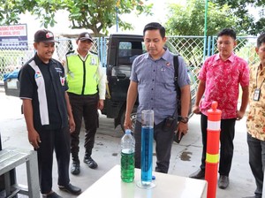 Polisi Cek Kualitas BBM di SPBU Klaling Kudus, Ini Hasilnya