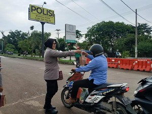 Menggugah Senyum Warga Indramayu di Bulan Ramadan