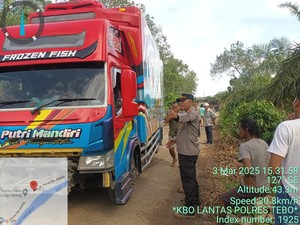 Jadi Jalur Alternatif Jambi-Sumbar, Jalan Padang Lamo Diterapkan Buka Tutup