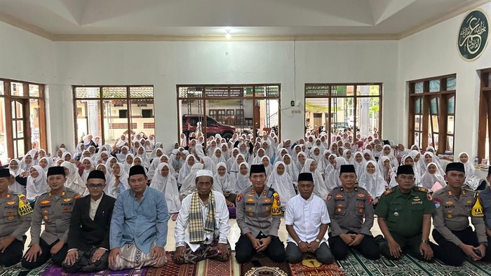 Polres Ponorogo ajak bukber