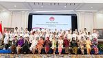 Potret Arumi Bachsin Dilantik Jadi Ketua Dekranasda Jatim 2025-2030