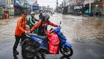 Potret Banjir Merendam Kawasan Sawangan Depok