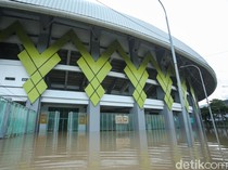 Laga Persija Lawan PSIS Malam Ini Resmi Ditunda gegara Banjir