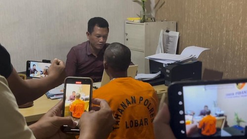 Pria berinisial SA ditangkap polisi lantaran diduga mencuri barang milik wisatawan di Pantai Kuranji, Kecamatan Labuapi, Lombok Barat. (Foto: Istimewa)