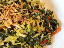 Resep Oseng Daun dan Bunga Pepaya yang Renyah Gurih