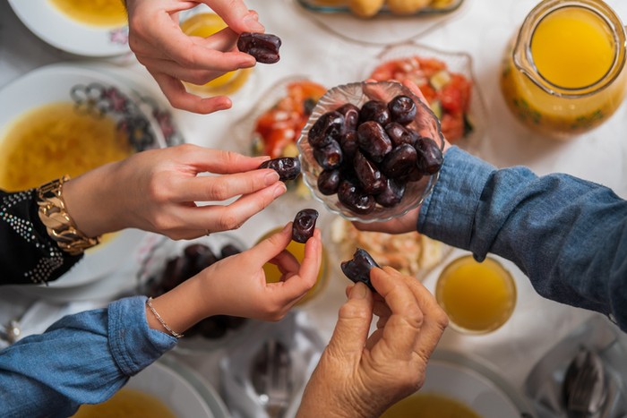 Beragam Tradisi dan Tips Meracik Menu Buka Puasa