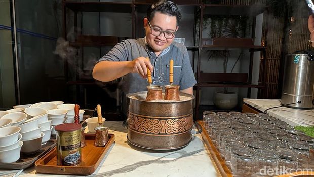 Sajian spesial menu buka puasa di Hiton Bandung.