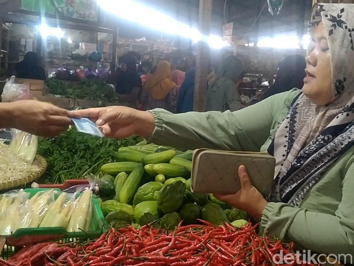 Suasana di Pasar Induk Kajen, Kabupaten Pekalongan, Selasa (4/3/2025).