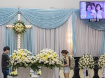 Suasana Duka Selimuti Persemayaman Mamak Pendaki Lilie Wijayati
