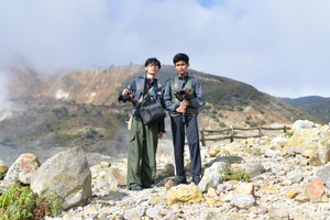 Cerita Menjadi Videografer Alam Bebas, Perjuangan Mendaki Gunung Papandayan