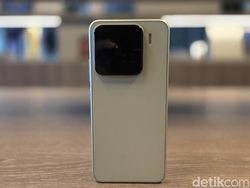 Unboxing Xiaomi 15: Compact, Canggih dan Kamera Mantap!