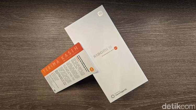 Unboxing Xiaomi 15