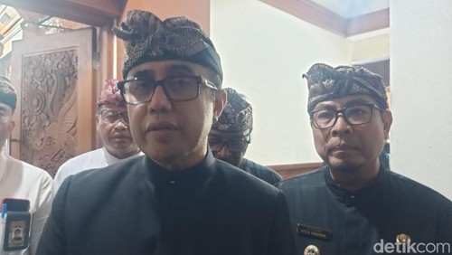 Wali Kota dan Wakil Wali Kota Denpasar, I Gusti Ngurah Jaya Negara dan I Kadek Agus Arya Wibawa (Jaya-Wibawa). (Foto: Ni Made Lastri Karsiani Putri/detikBali)