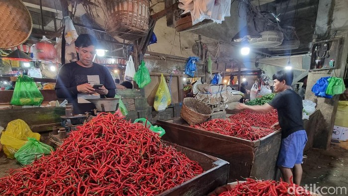 Cabai di Pasar Surabaya