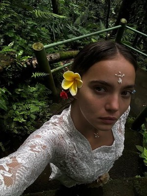 Potret Inka Williams Pacar Baru Channing Tatum yang Soroti Bali Banjir