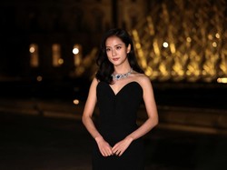 Video: Pose Jisoo BLACKPINK-Gigi Hadid di Grand Dinner du Louvre Paris