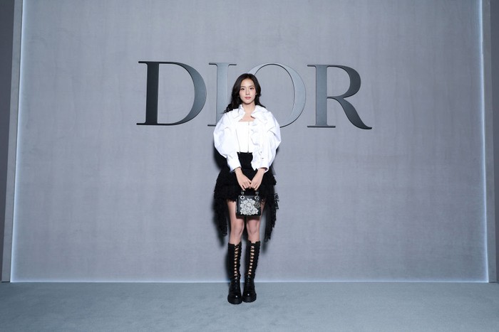 PARIS, FRANCE - MARCH 04: (EDITOR’S NOTE: Image has been retouched at the request of Dior.) Kim Jisoo attends the Christian Dior Womenswear Fall/Winter 2025-2026 show as part of Paris Fashion Week  at  on March 04, 2025 in Paris, France. (Photo by Pascal Le Segretain/Getty Images for Christian Dior)