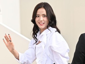 Video: Kala Lagu Girl Group Indonesia Dipakai Jisoo BLACKPINK