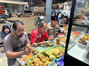 Jurus Kapolresta Cilacap Jaga Kamtibmas: Sahur OTR di Terminal Bareng Warga