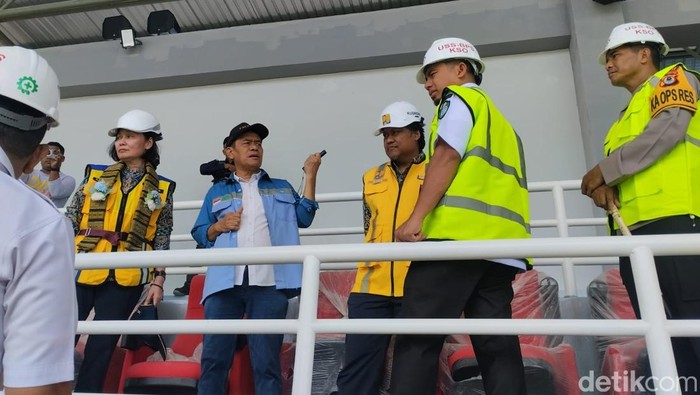 Kemenpu bersama Pemkot Parepare berkunjung ke Stadion BJ Habibie jelang laga PSM Vs Persebaya.