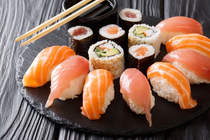 Oishii! Ini 7 Khasiat Rajin Makan Sushi, Bikin Ramping hingga Pintar