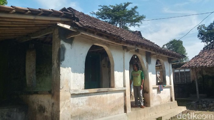 Masjid Tiban Pulosari, Desa Jungkare, Karanganom, Klaten. Foto diunggah Rabu (5/3/2025).