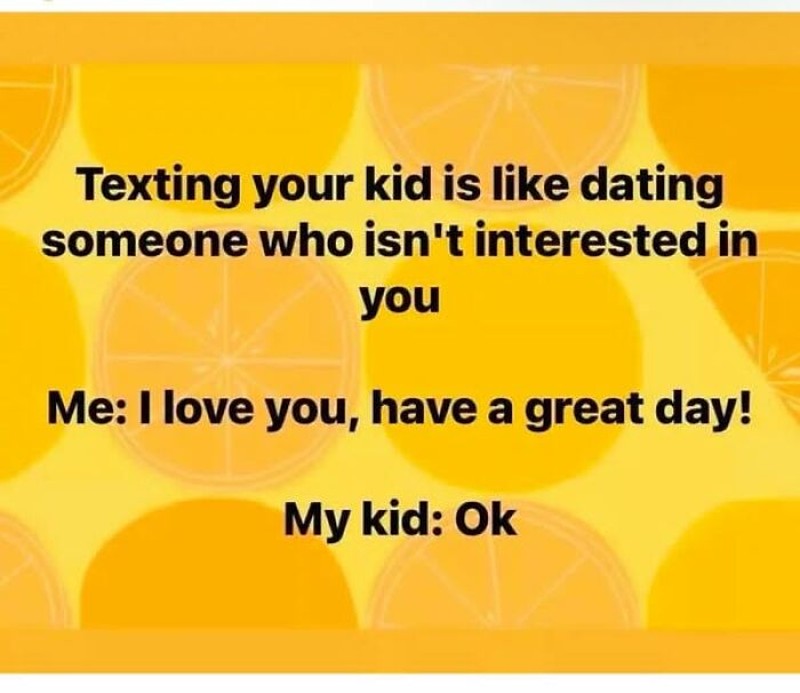 Menjadi orang tua tidak lah mudah. Tetap semangat buat para ibu dan ayah yang sudah menjaga anak kalian -- apalagi sambil puasa. Kudu banyak-banyak sabar!