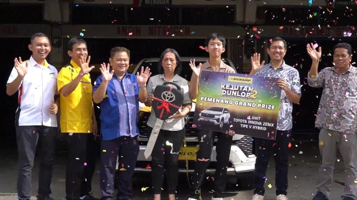 Menang hadiah Innova Zenix Hybrid.