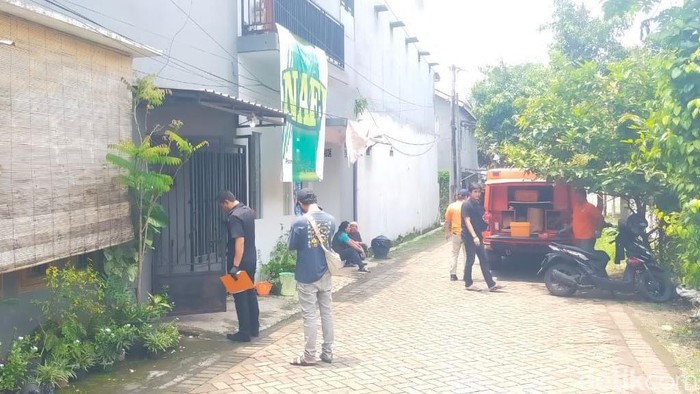 Nenek di Jember tertembak saat main dengan cucu