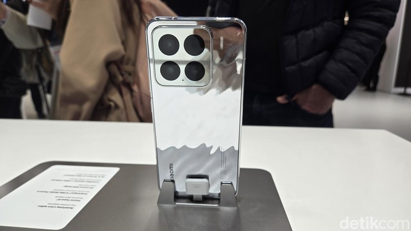 Pameran Xiaomi di MWC 2025