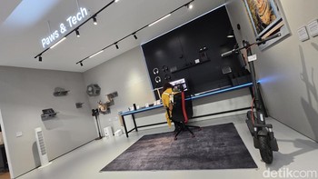 Tidak ketinggalan konsep smart living ini juga ada Paws and Tech, display aneka produk canggih untuk anabul kesayangan. Foto: Fitraya Ramadhanny/detikcom