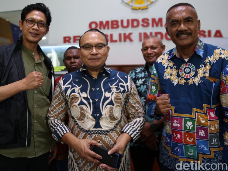 Pendamping Desa Ngadu ke Ombudsman RI